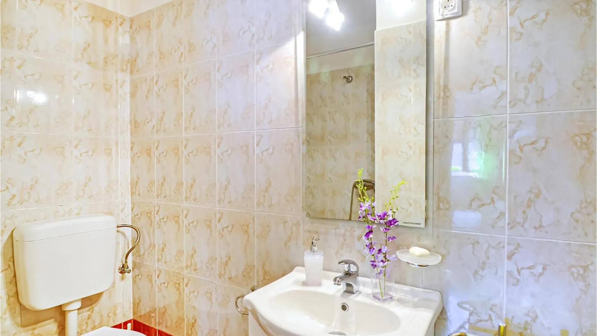 Beautiful Home In Rabac With House Sea View 別荘